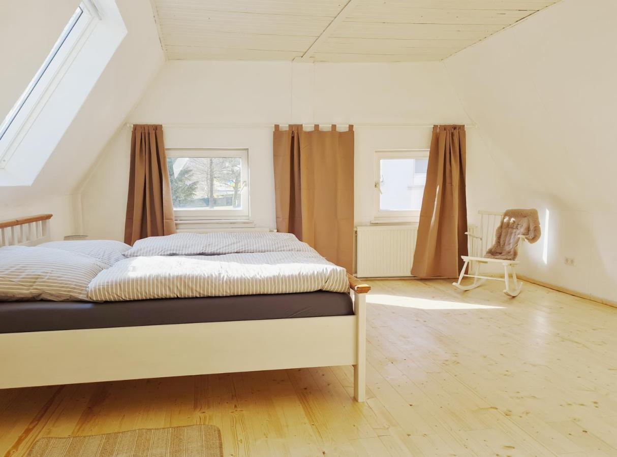 Kleines Fachwerkhaus Im Herzen Von Lemgo Fuer Individualisten Exterior foto