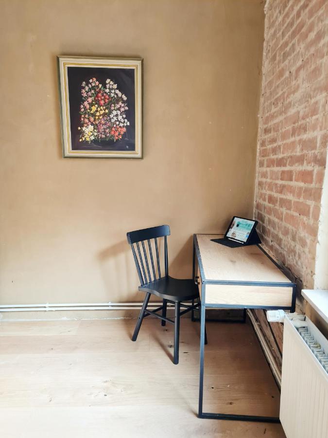 Kleines Fachwerkhaus Im Herzen Von Lemgo Fuer Individualisten Exterior foto