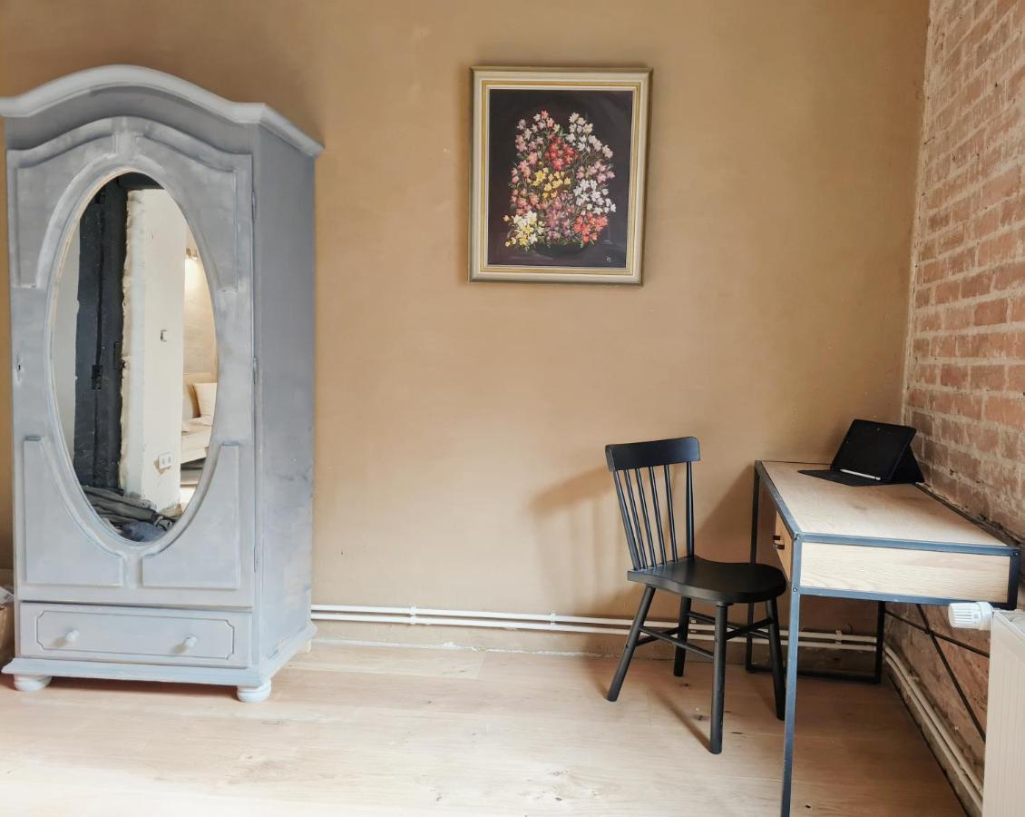 Kleines Fachwerkhaus Im Herzen Von Lemgo Fuer Individualisten Exterior foto