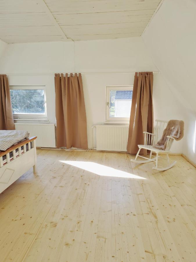 Kleines Fachwerkhaus Im Herzen Von Lemgo Fuer Individualisten Exterior foto