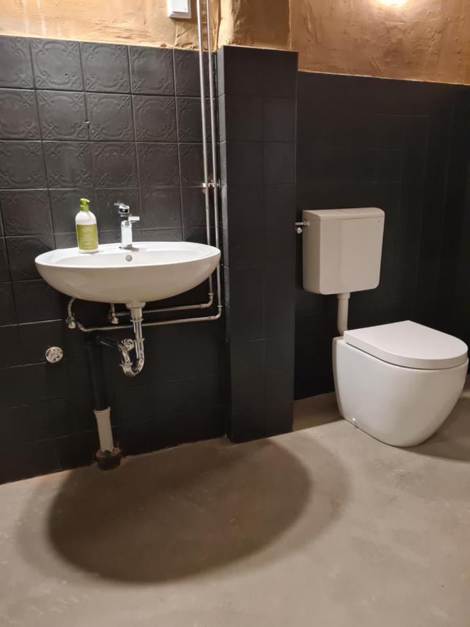 Kleines Fachwerkhaus Im Herzen Von Lemgo Fuer Individualisten Exterior foto